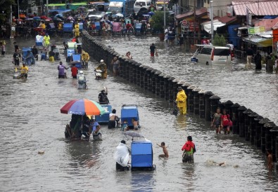 Filipinler'i Maring Fırtınası Vurdu Açıklaması 2 Ölü