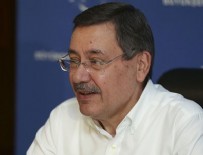 MELİH GÖKÇEK - Melih Gökçek'ten flaş 'ODTÜ'ye ağaç' açıklaması