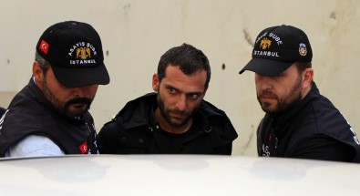 Onur Özbizerdik 2 yıl 6 ay hapis cezasına çarptırıldı