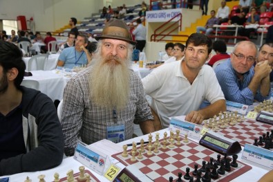 Uluslararası İstanbul Açık Satranç Turnuvası Bayrampaşa'da Başladı