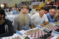 SATRANÇ FEDERASYONU - Uluslararası İstanbul Açık Satranç Turnuvası Bayrampaşa'da Başladı
