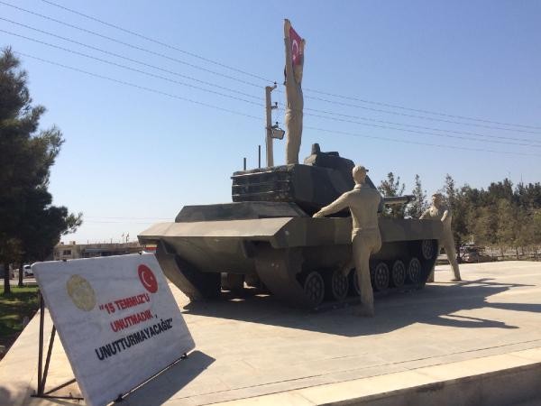 Cumhurbaşkanı Erdoğan uyarmıştı: İlk heykel kaldırıldı!