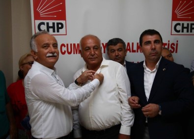 AK Parti'den İstifa Eden Meclis Üyesi CHP'ye Geçti