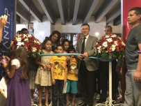ÇOCUK TİYATROSU - Çocuk Sanat Merkezi Yaz Kursları Sergisi Açıldı