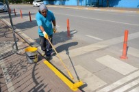 HÜSEYİN ÜZÜLMEZ - Kartepe Belediyesi'nden Eğitim Kurumlarına Destek