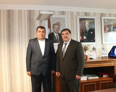 Kırkpınar Ağası Çetin, TGF Başkanı Akın'ı Ziyaret Etti