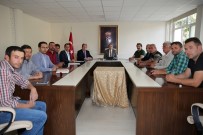 TAŞ OCAĞI - Vali Pehlivan, Doğal Taş Sektöründe Faaliyet Gösteren İşletme Sahipleriyle Bir Araya Geldi