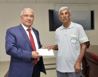 Bulduğu Cüzdanı Sahibine Teslim Eden Belediye İşçisine Başkan Kocamaz'dan Ödül Haberi