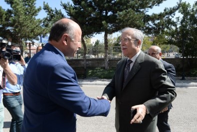 Vakıfbank Yönetiminden Vali Azizoğlu'na Ziyaret