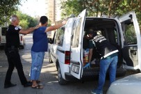 YUNUS TİMLERİ - Zeytinköy'de 300 Polisle Uyuşturucu Denetimi
