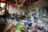 ÇÖP EV - Geçen Yıl Temizlenen Evden 14 Kamyon Çöp Daha Çıktı