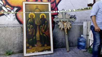 Karaköy Latin Katolik Kilisesi'nde Hırsızlık