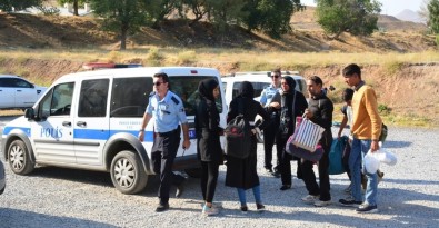 Tatvan'da 300 Kaçak Şahıs Yakalandı