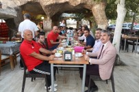 TURGUTLUSPOR - Turgutluspor, Yemekte Buluştu