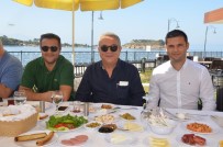 KAYALı - Başkan Kayalı, Kuşadası Gençlikspor İle Kahvaltıda Buluştu