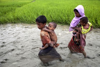 Myanmar Hükümeti Yardım Kuruluşlarını Arakan'a Sokmuyor