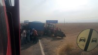 DEMIRCILIK - Traktör İle Kamyon Çarpıştı Açıklaması 1 Yaralı