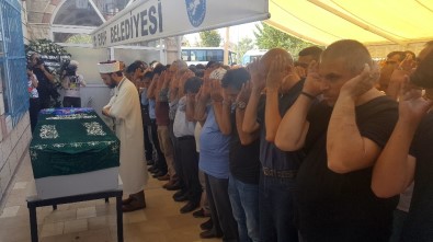 ABD'de Hayatını Kaybeden Tuğbanur Karataş İçin Cenaze Namazı Kılındı