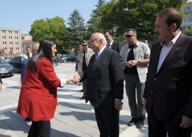 Çalışma Ve Sosyal Güvenlik Bakanı Jülide Sarıeroğlu Eskişehir'de