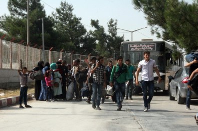 Bayramı Ülkelerinde Geçiren 25 Bin Suriyeli Türkiye'ye Döndü