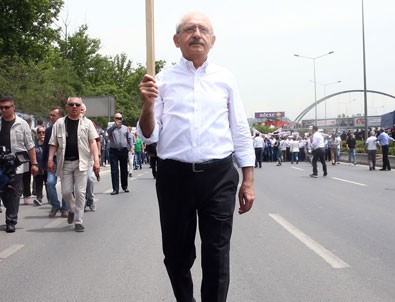 CHP'de adaletten sonra fındık yürüyüşü
