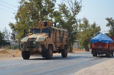 Hatay'da Askeri Araç Sevkiyatı