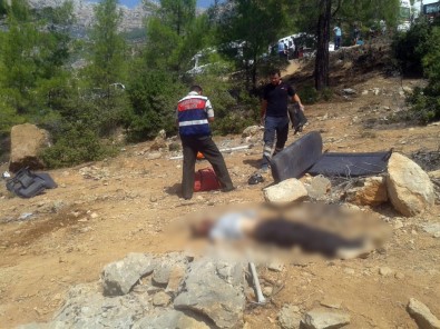 Karaman'da İşçileri Taşıyan Minibüs Uçuruma Yuvarlandı Açıklaması 1 Ölü, 6 Yaralı