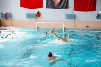 ŞAMPİYONLUK KUPASI - Şampiyonluk Getiren Goller Bu Kez Suda Atıldı