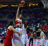 BARıŞ HERSEK - Milliler Büyük Britanya'yı 84-70 Mağlup Etti