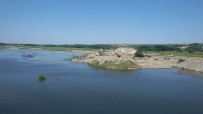 DURSUN ŞAHIN - Satılamayan Meriç Nehri Kumundan Sedde Yapılıyor