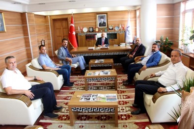 AK Parti İl Başkanı'ndan Müftü'ye Ziyaret