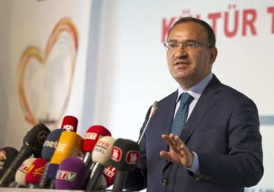Başbakan Yardımcısı Bozdağ Açıklaması 'Barzani Ateşle Oynuyor'
