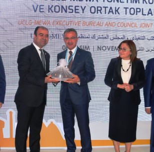Başkan Köşker Aracı Şehirler Forumu İçin Nevşehir'de