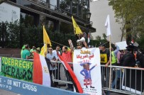 DEVRİK LİDER - BM Genel Merkezi Önü BM Gibi