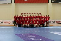 TAKIM KAMPI - Hentbol Kadın Milli Takımı, İspanya Ve Almanya Maçların Hazırlanıyor