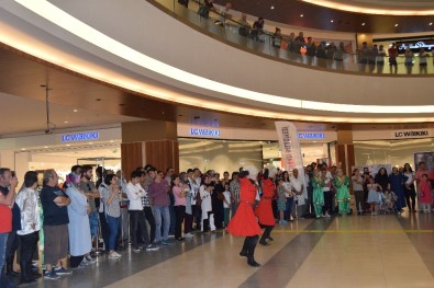 Kafkas Dansı Malatyalıların Beğenisini Kazandı