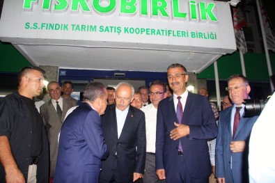Kılıçdaroğlu, FİSKOBİRLİK'i Ziyaret Etti