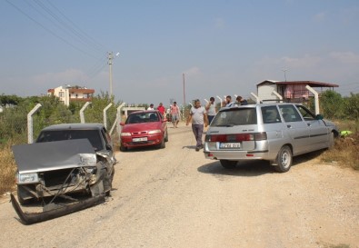 Manavgat'ta Trafik Kazası Açıklaması 3 Yaralı