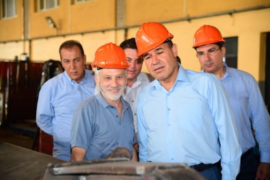 Başkan Sözlü Metal Sanayi Sitesi'nde İşçilerle Yemek Yedi