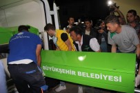 Büyükşehir Mezarlıkların Bakım Ve Onarım Çalışmalarını Sürdürüyor