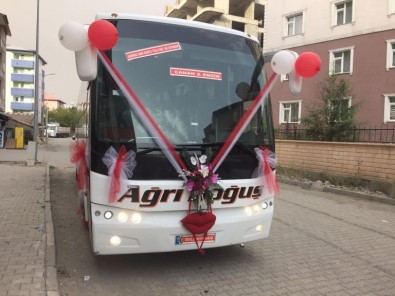 Çocukluk Hayali Gerçek Oldu, Otobüsü Gelin Arabası Yaptı