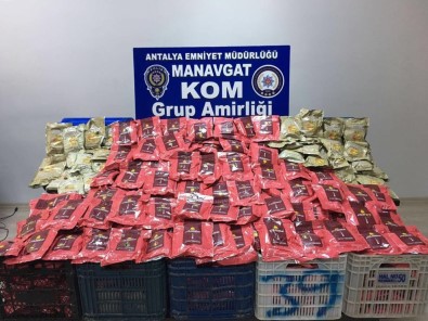 Manavgat'ta Kaçak Tütün Operasyonu