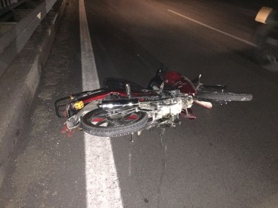 Trafik Kazasında Ehliyetsiz Motosiklet Sürücüsü Hayatını Kaybetti