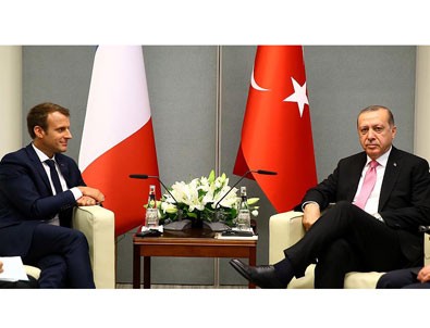 Fatih Altaylı: Macron tükürdüğünü yalamanın fotoğrafını çektirdi