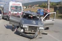 İZZET BAYSAL DEVLET HASTANESI - Bolu'da Trafik Kazası Açıklaması 3 Yaralı