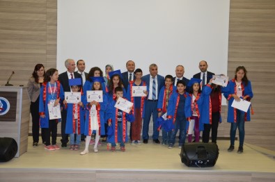 Çocuk Üniversitesi İkinci Mezunlarını Verdi