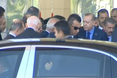 Cumhurbaşkanı Erdoğan Yurda Döndü