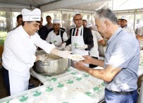 Fadıloğlu, Esnafa Pilav İkram Etti