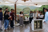 Mimarlık Öğrencileri Bi'nevi Atölye'de