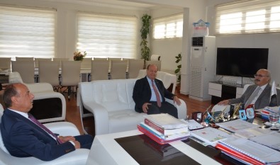 Vali Köşger'den Efeler Belediye Başkanı Özakcan'a Ziyaret